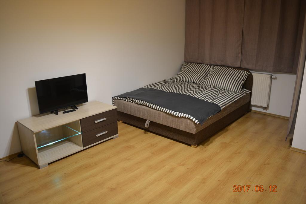 Gobe Apartman Appartement Hajdúszoboszló Buitenkant foto