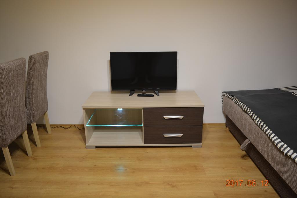 Gobe Apartman Hajdúszoboszló Buitenkant foto