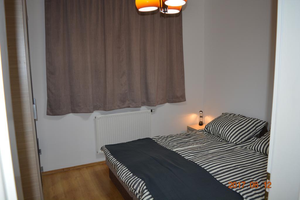 Gobe Apartman Hajdúszoboszló Buitenkant foto