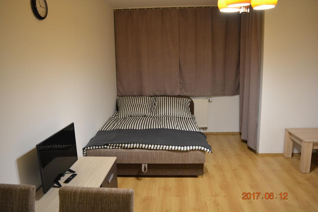 Gobe Apartman Hajdúszoboszló Buitenkant foto